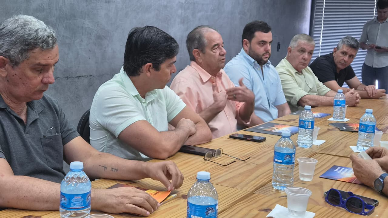 Presidente Eudo Laranjeira explica os principais desafios do setor ao candidato
